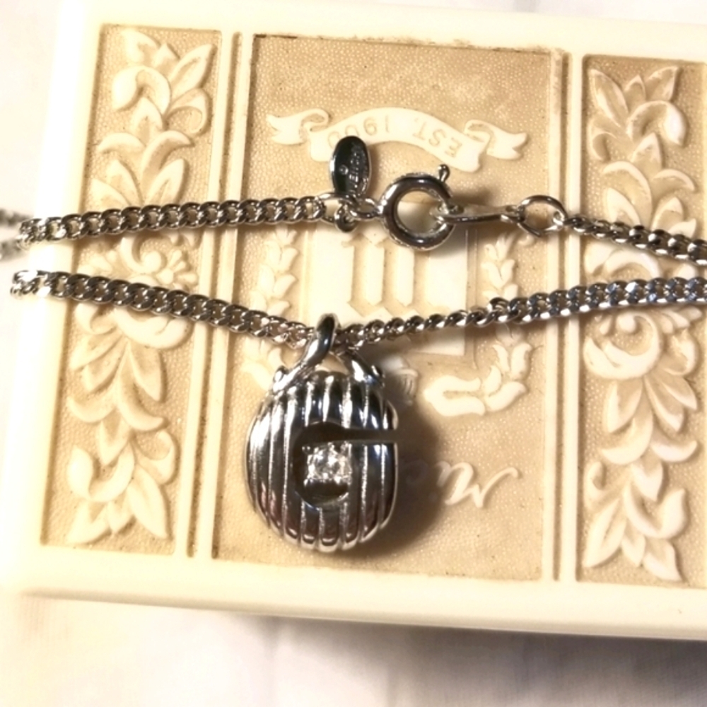 Givenchy Logo Vtg Paris New York Necklace - Picture 8 of 8